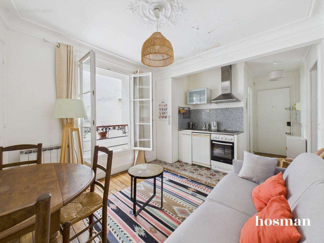 Appartement à PARIS-18E