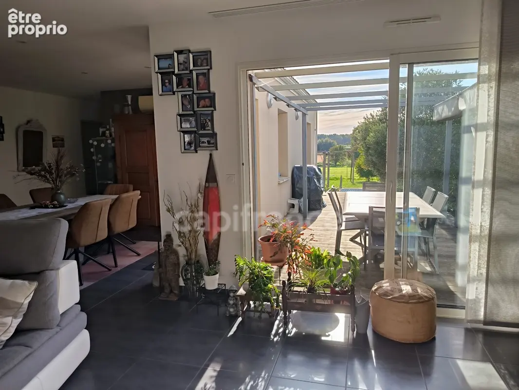 Maison de 2014 avec piscine, 120 m² + garage 20 m² - photo 10