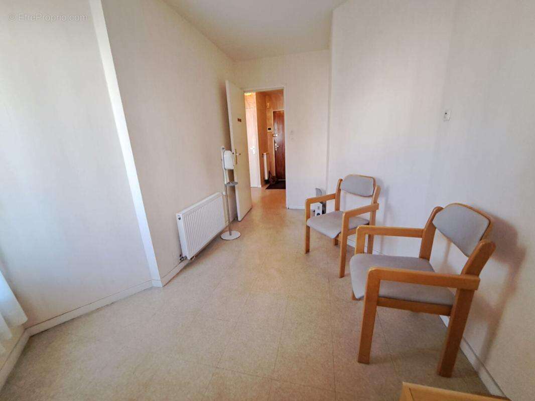 Appartement Angers 2/3 pièce(s) 55 m2 - photo 4