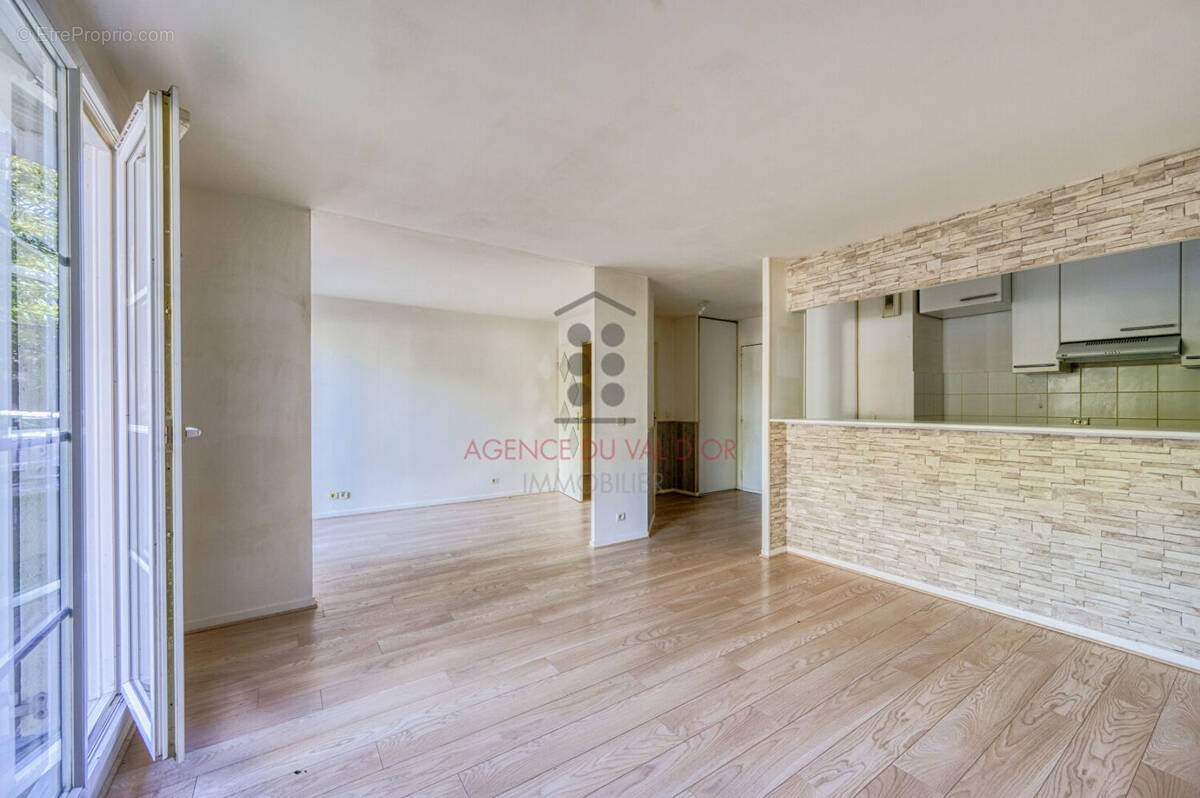 Appartement à SURESNES