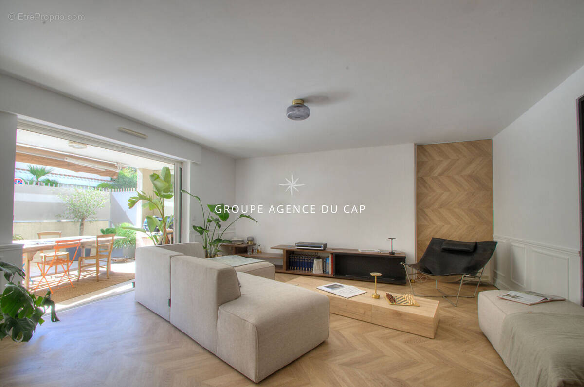 Appartement à SAINT-RAPHAEL