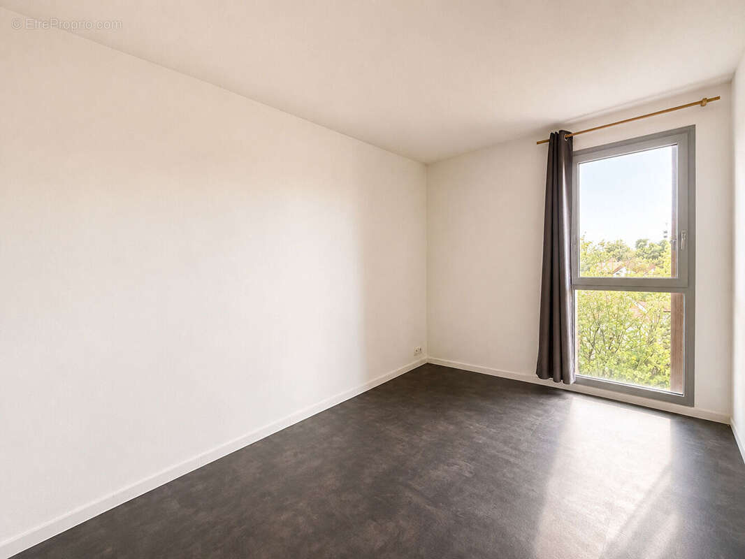 Appartement à FRESNES