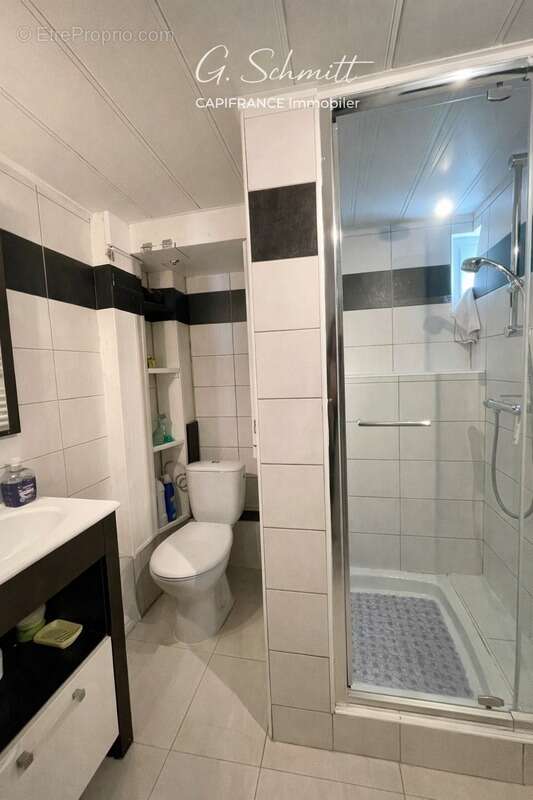 Maison 5 pièces – 120 m²  – Jardin, terrasse et double garage – Quartier calme à COLMAR à vendre - photo 13