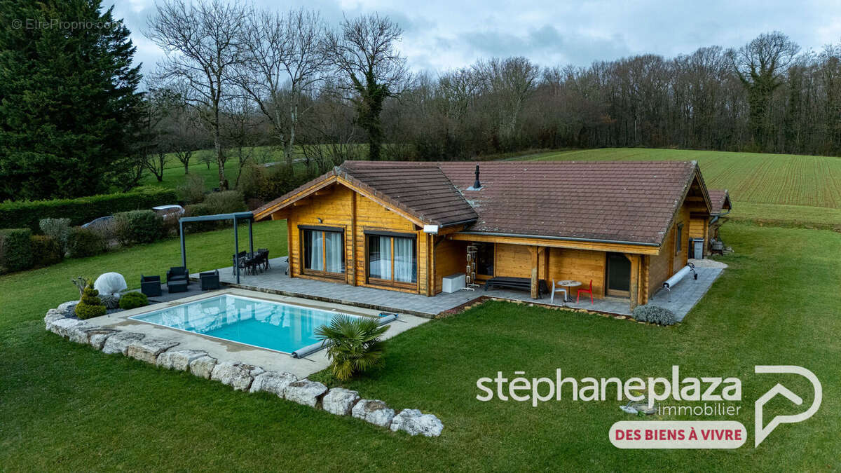 Maison à BOHAS-MEYRIAT-RIGNAT