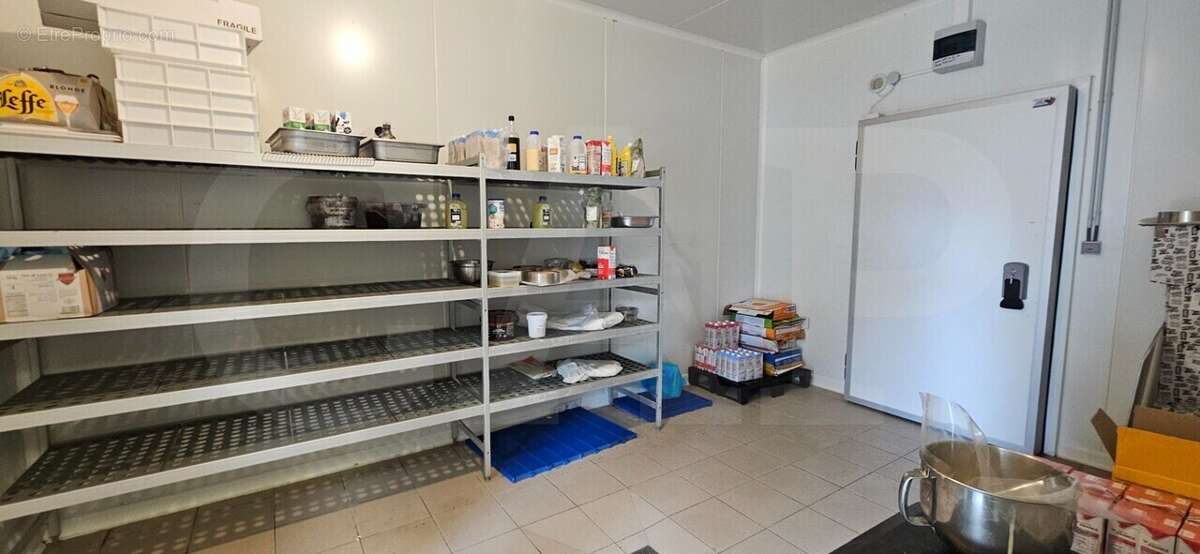 Autre à LA MEZIERE