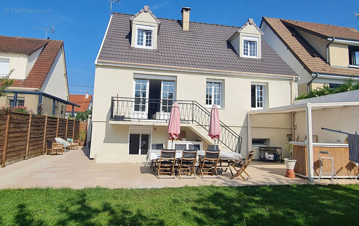 Maison à MITRY-MORY