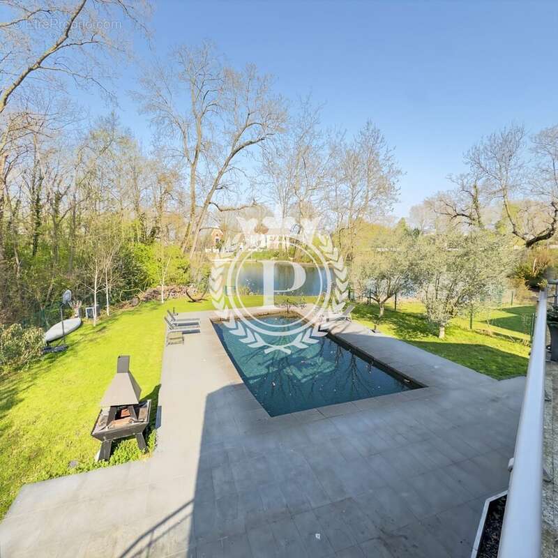 Maison à SUCY-EN-BRIE