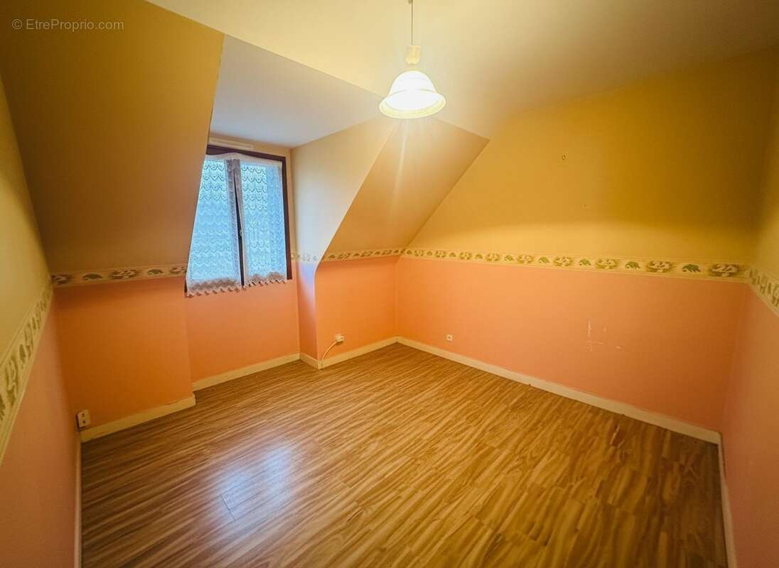 Chambre - Maison à GEVEZE