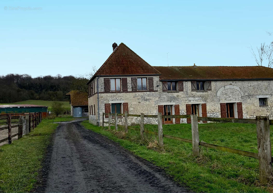 Maison à COUCY-LA-VILLE