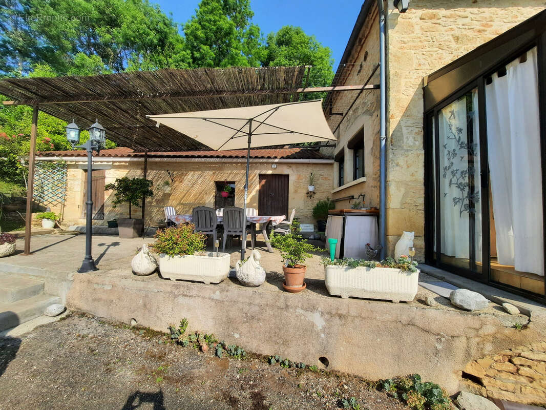 Maison à CUZORN