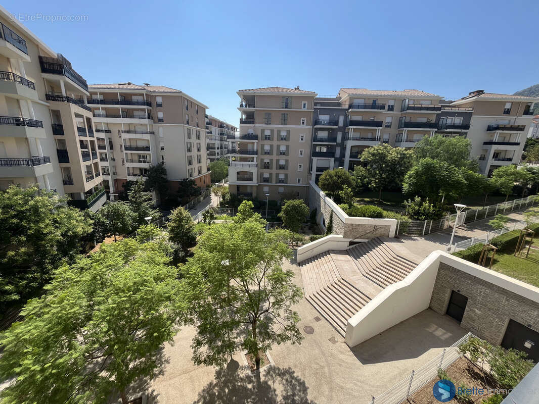 Toulon eco quartier - appartement t3 avec garage - photo 10