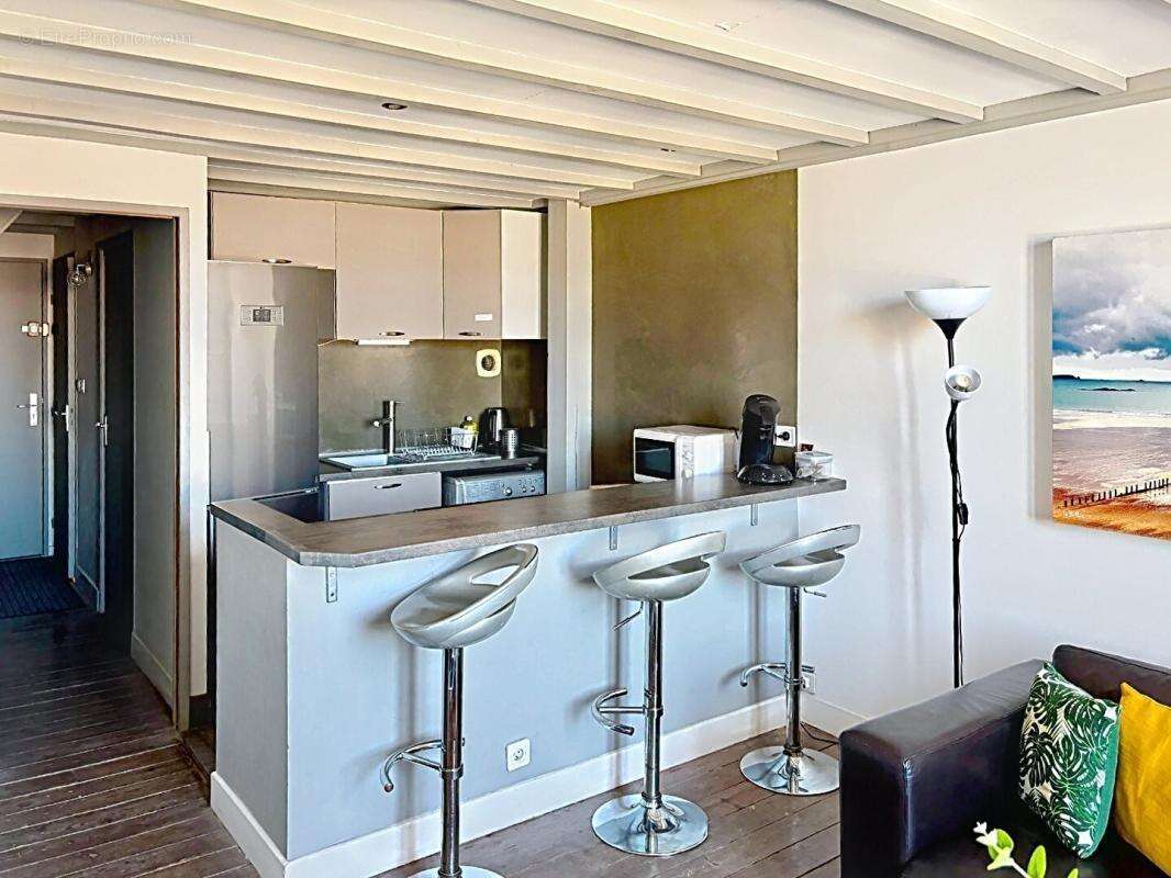 Bordeaux Nansouty  Duplex de charme avec parking, vendu meublé, fort potentiel locatif - photo 2