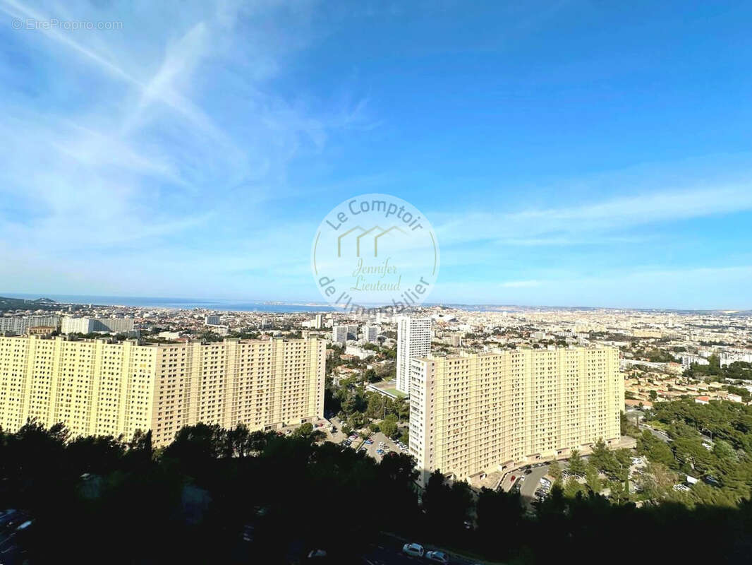 Appartement à MARSEILLE-9E