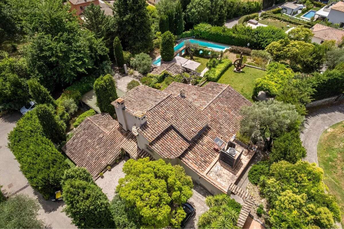 Maison à MOUANS-SARTOUX