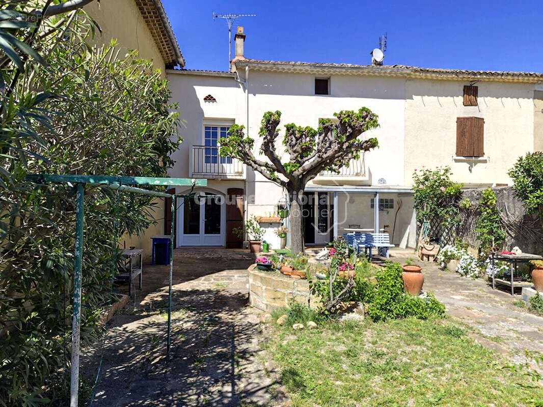 Maison à JONQUIERES
