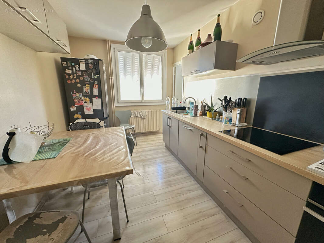 Appartement à OULLINS