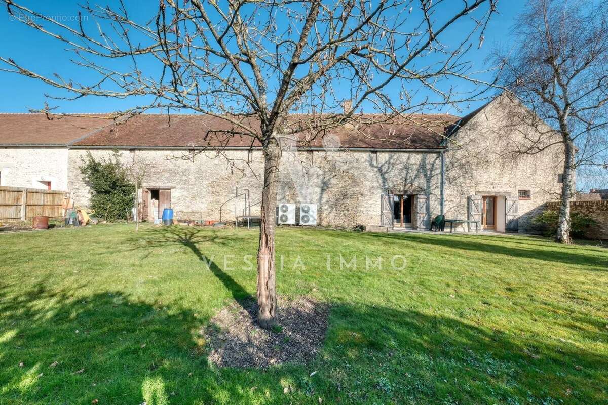 Ancien Corps de ferme du XVIIe – 402 m² – Fort potentiel à 13 min de Rambouillet - photo 20