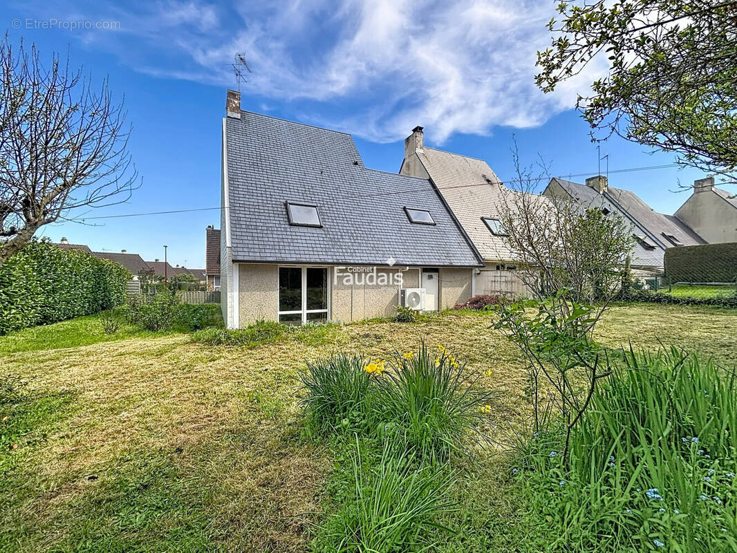 Maison à PONT-HEBERT