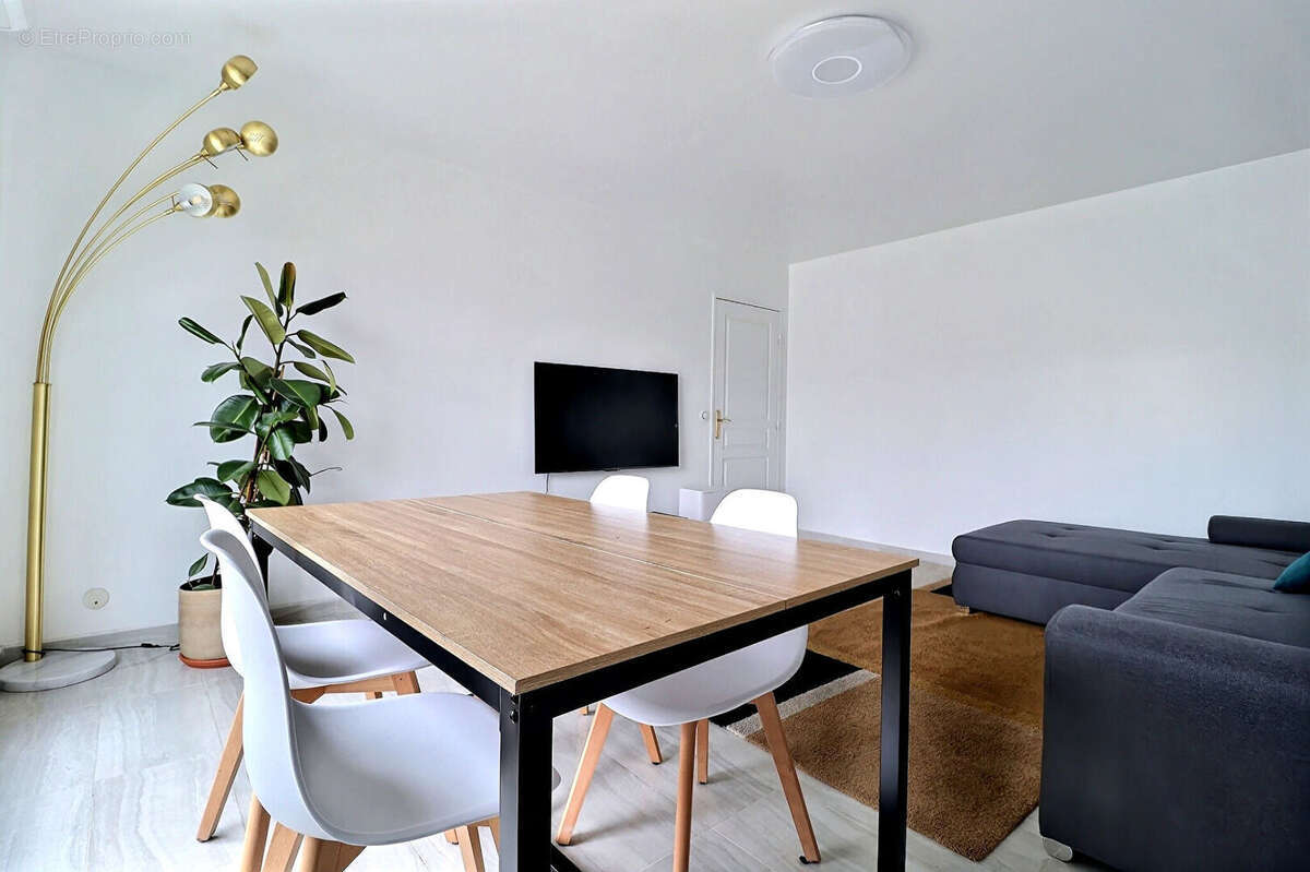 Appartement à SAINT-DENIS