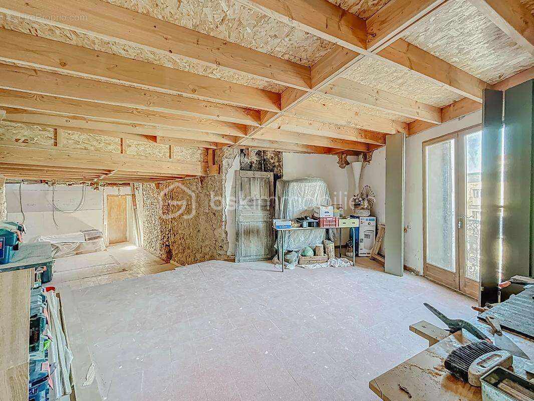 Appartement à ANIANE