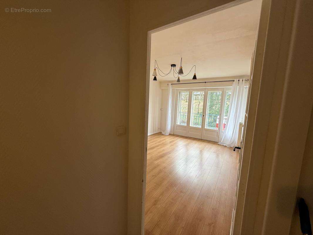 Appartement à BILLERE