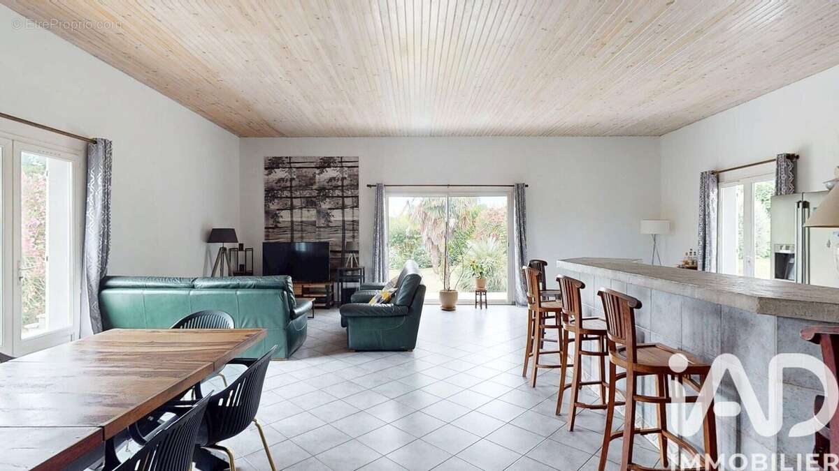 Maison 205 m² à Gaas  - photo 7