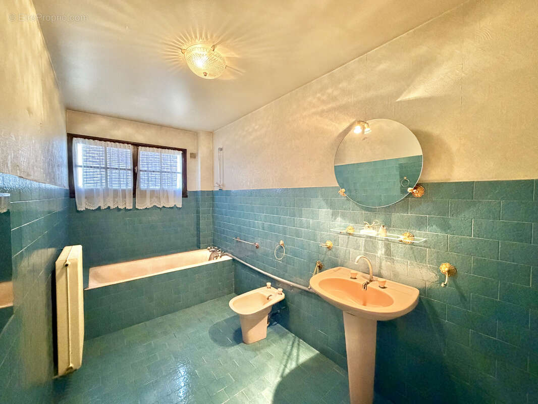 Appartement à FONTAINE