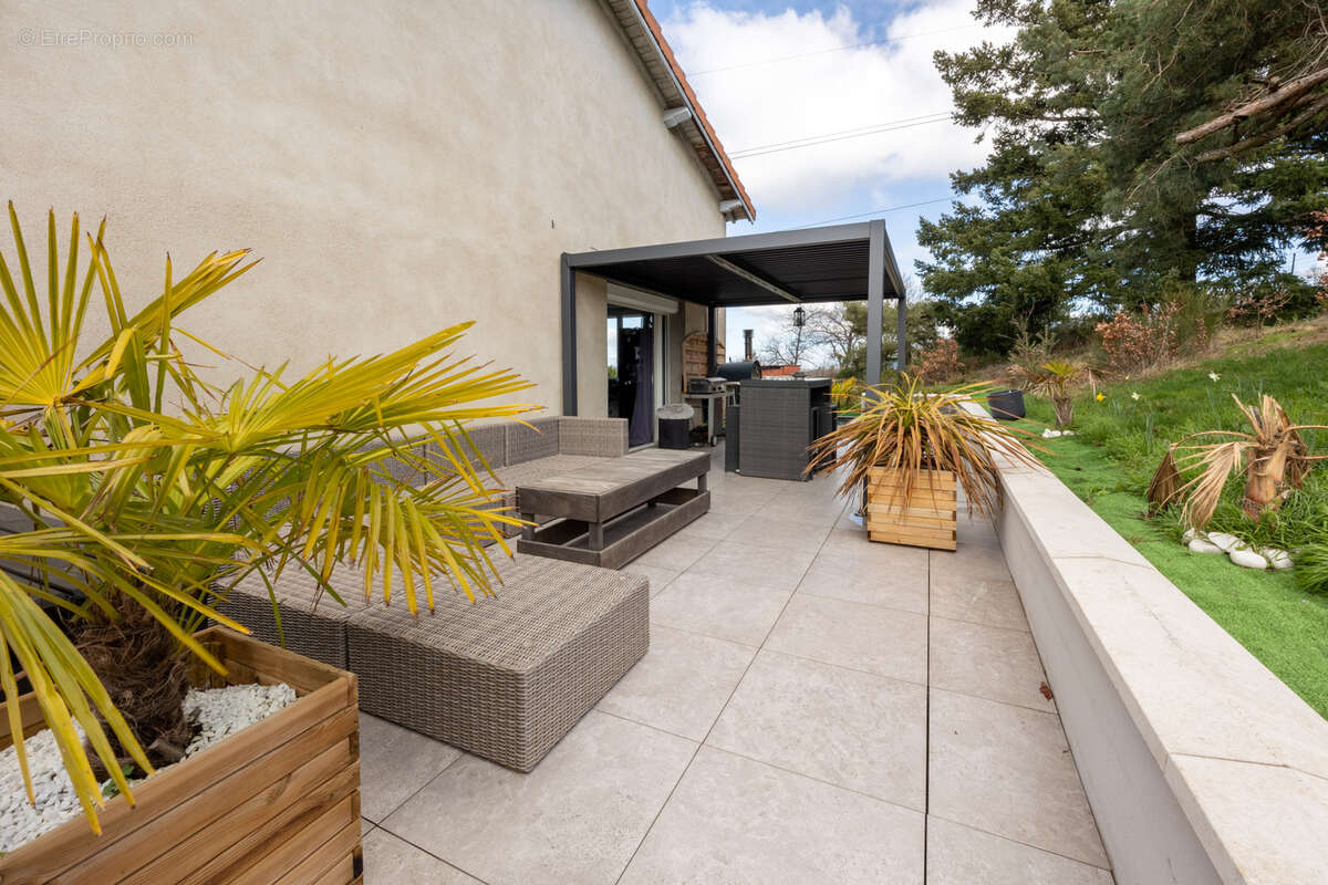 Maison à SAINT-FERREOL-D'AUROURE