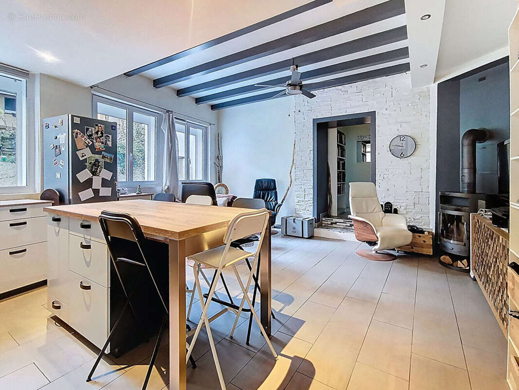 Appartement à NEUVECELLE