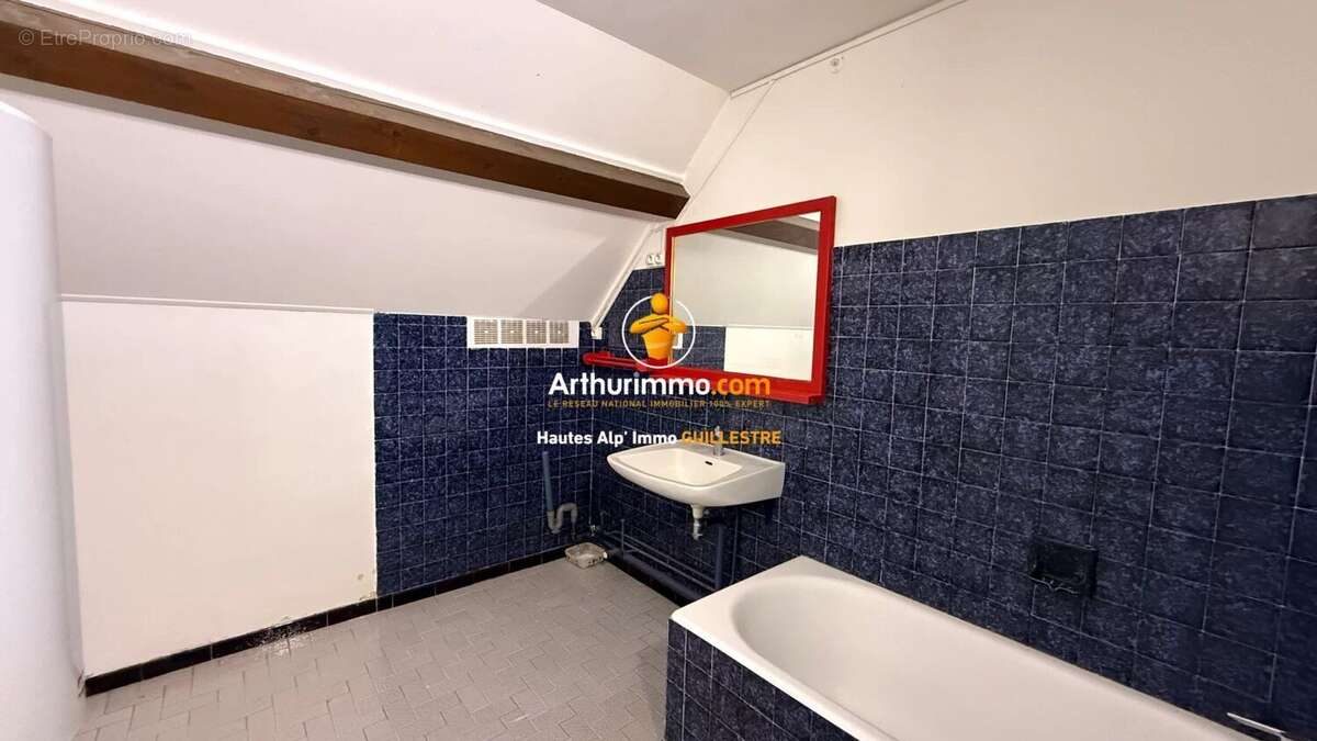 Appartement à SAINT-CREPIN