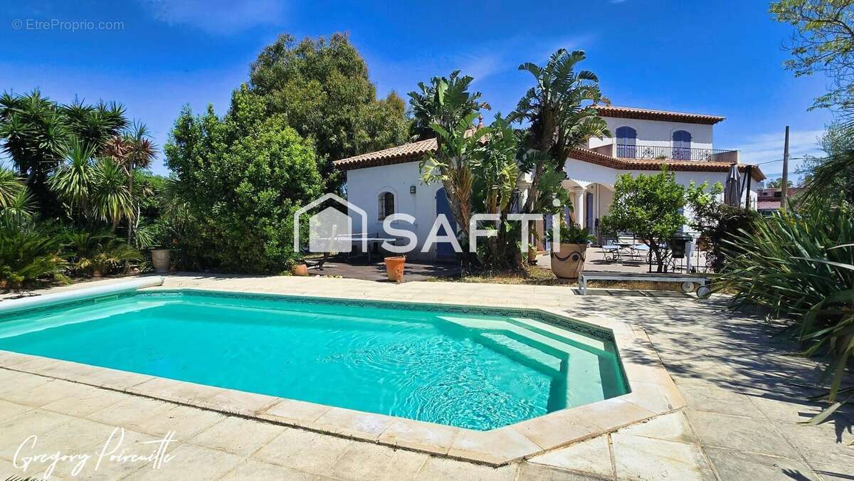 Photo 2 - Maison à HYERES