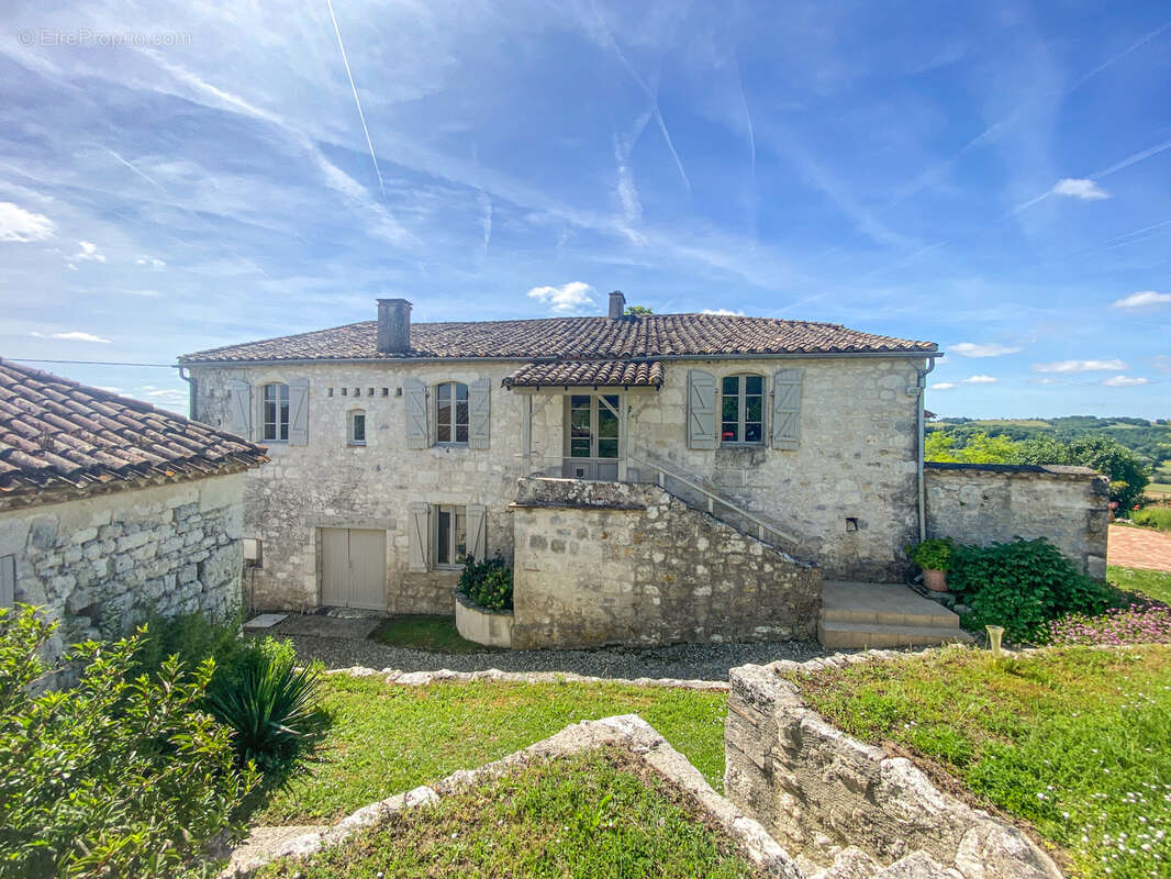 Maison à SAINT-MAURIN