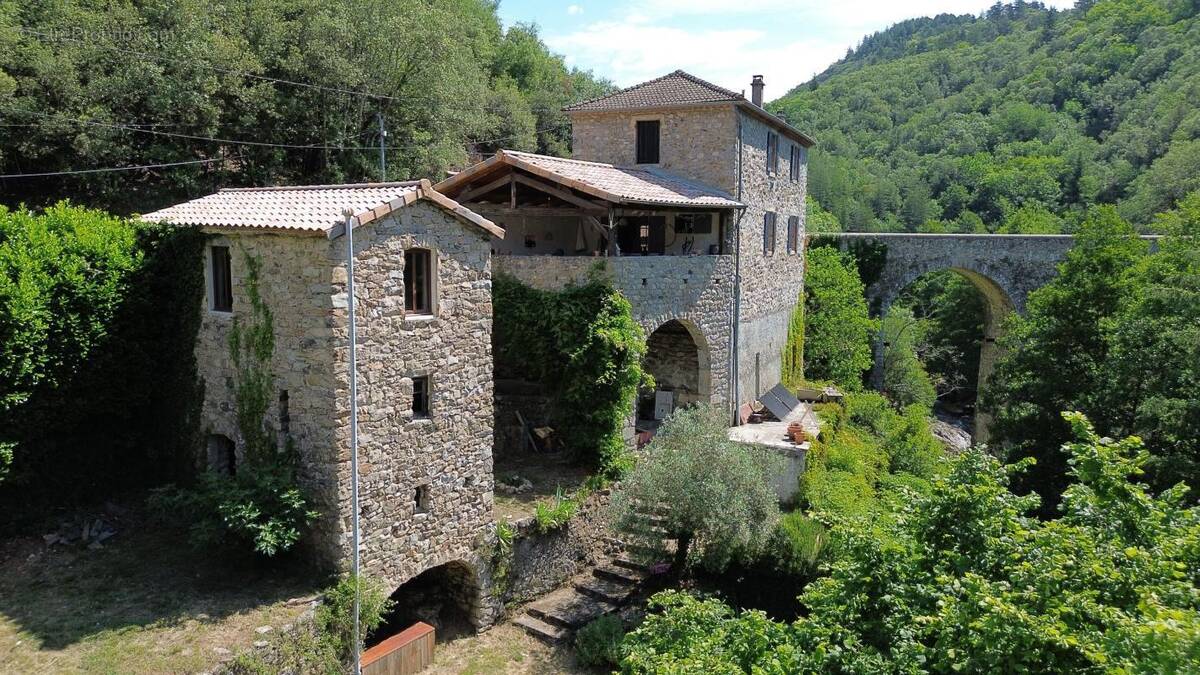 Maison à ROCLES