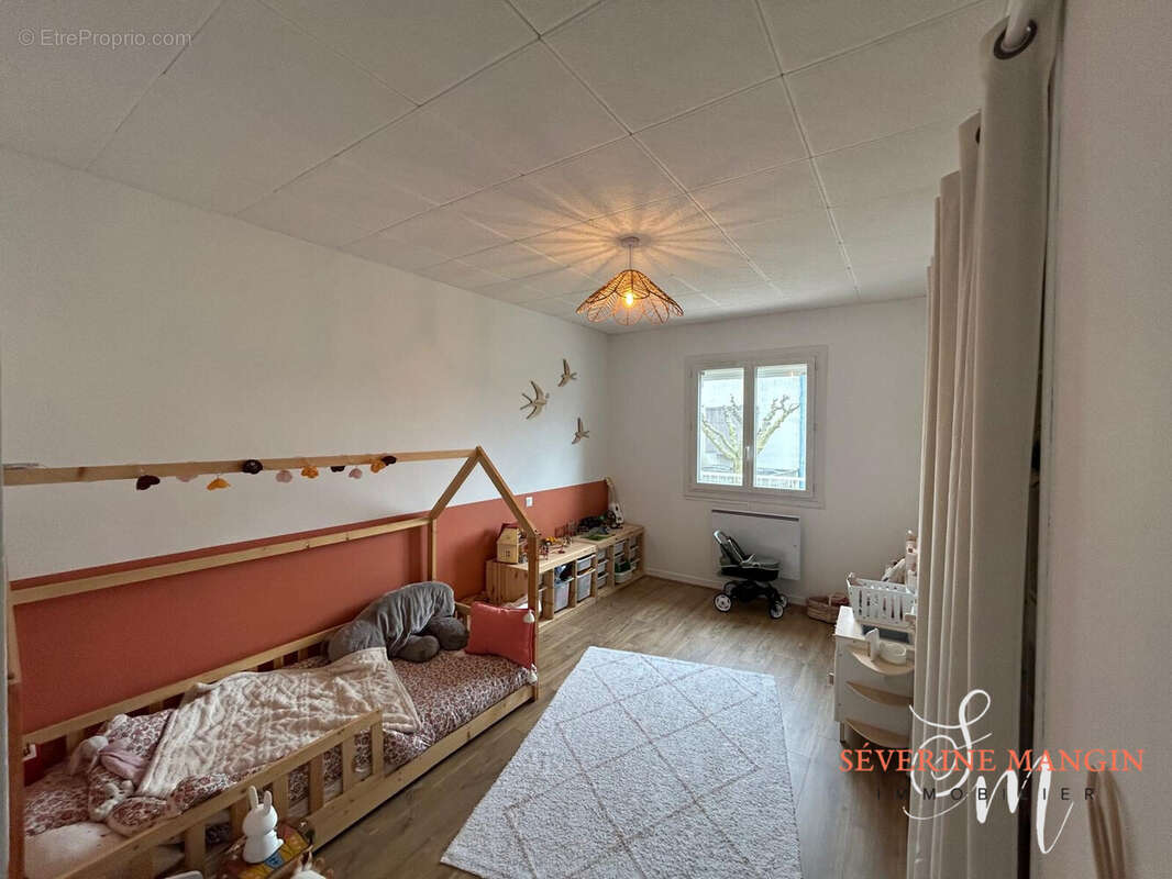 Maison à ROMANS-SUR-ISERE