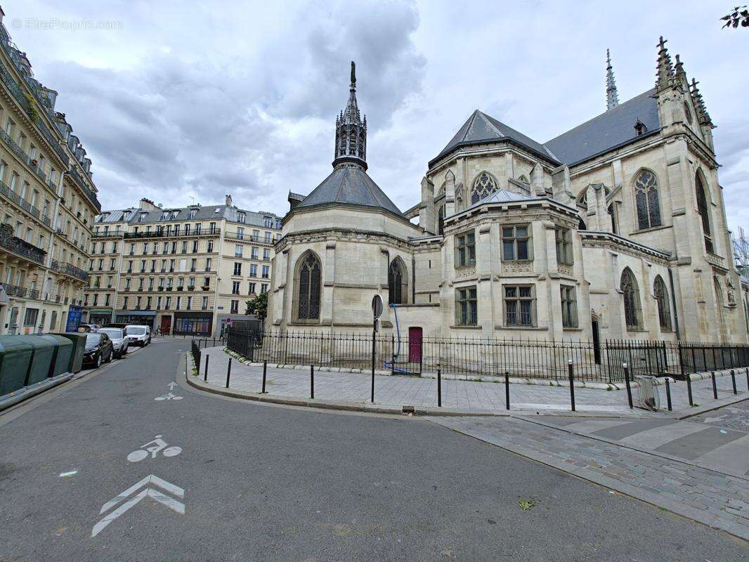 Appartement à PARIS-18E