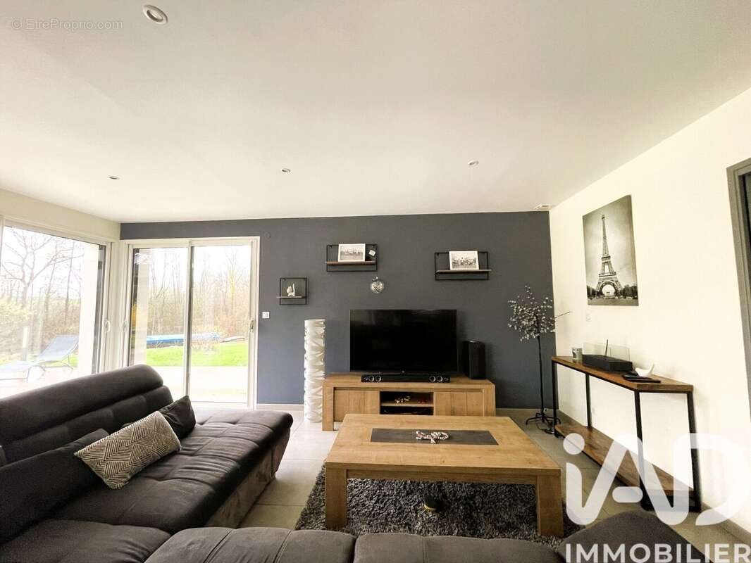 Maison 160 m² à Villeseneux  - photo 5