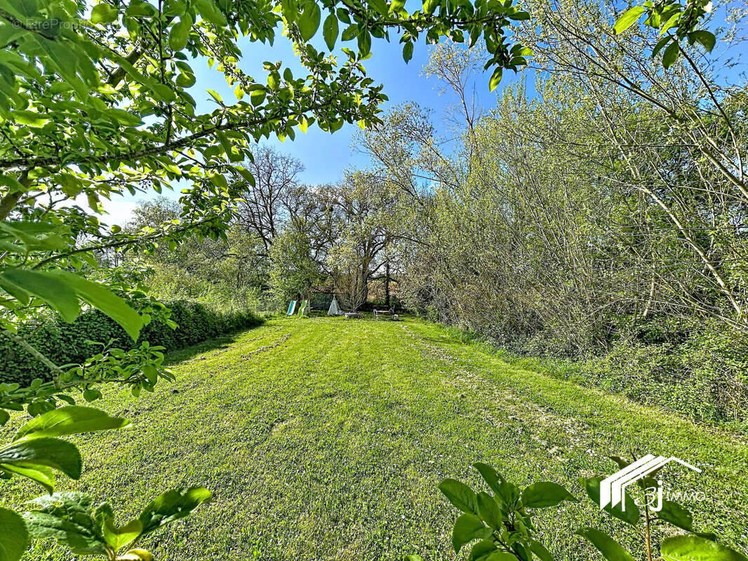 Maison à LASSERRE