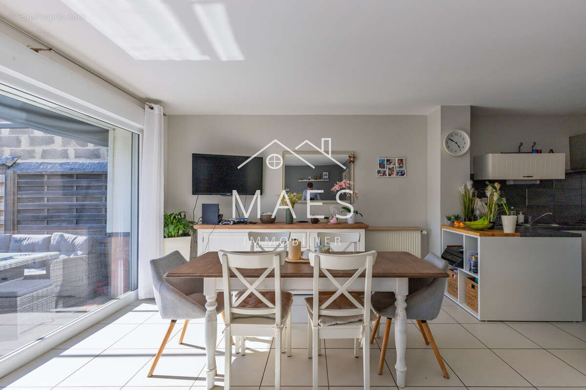 Maison à WAMBRECHIES