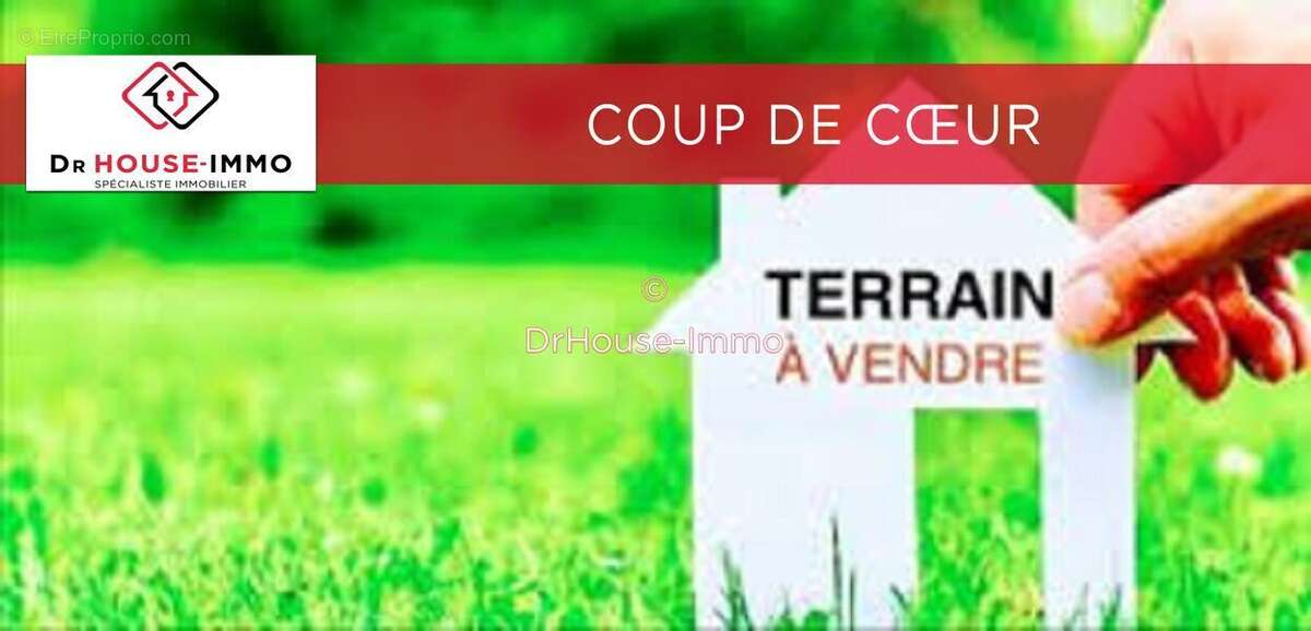 Terrain à AUFFAY