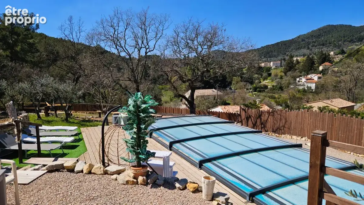 Maison unifamilialle ou deux logements, terrain 1900 m2 , piscine - photo 4