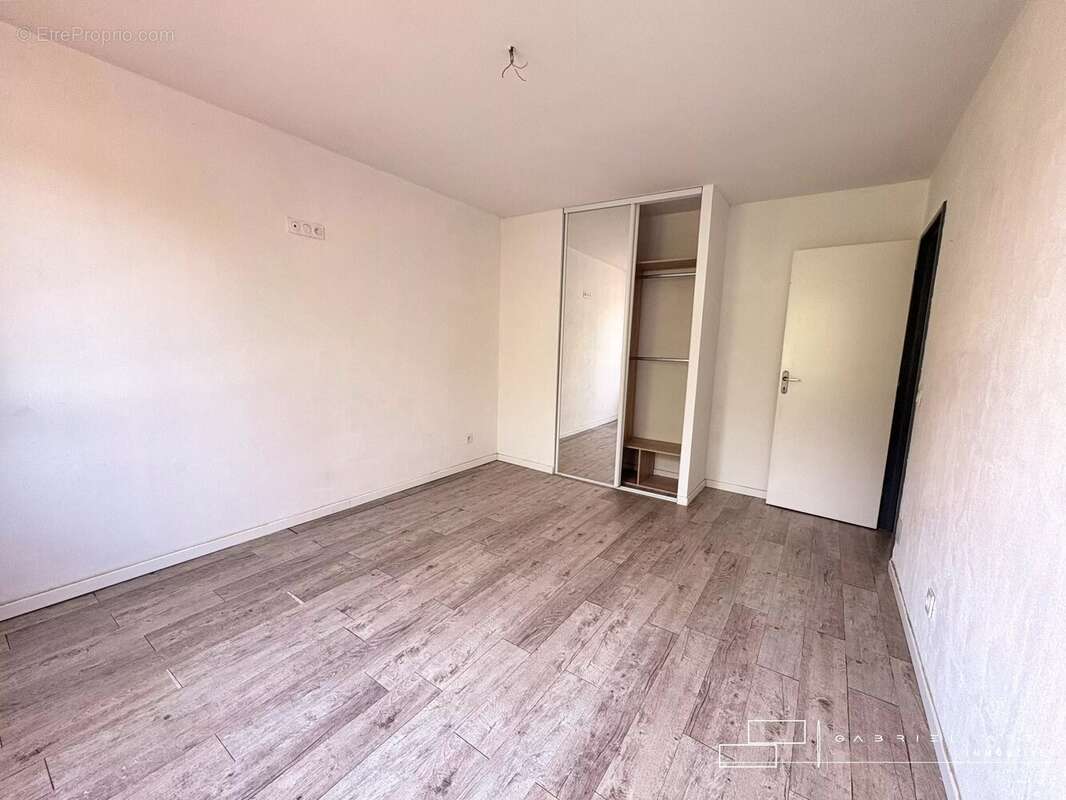 Maison 100 m² à Auch  - photo 8