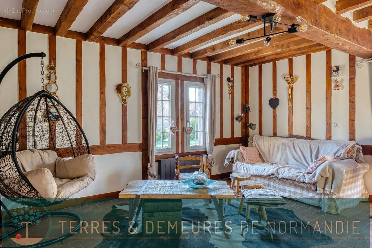 Maison à OUVILLE-LA-RIVIERE