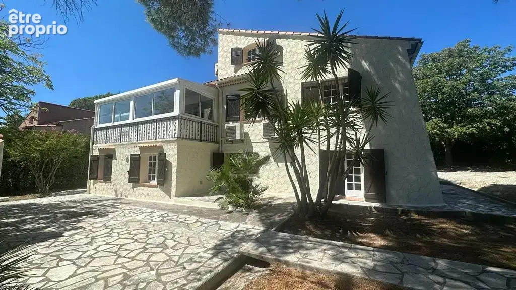 Villa composée de 2 appartements - 264m2 - Draguignan - photo 16