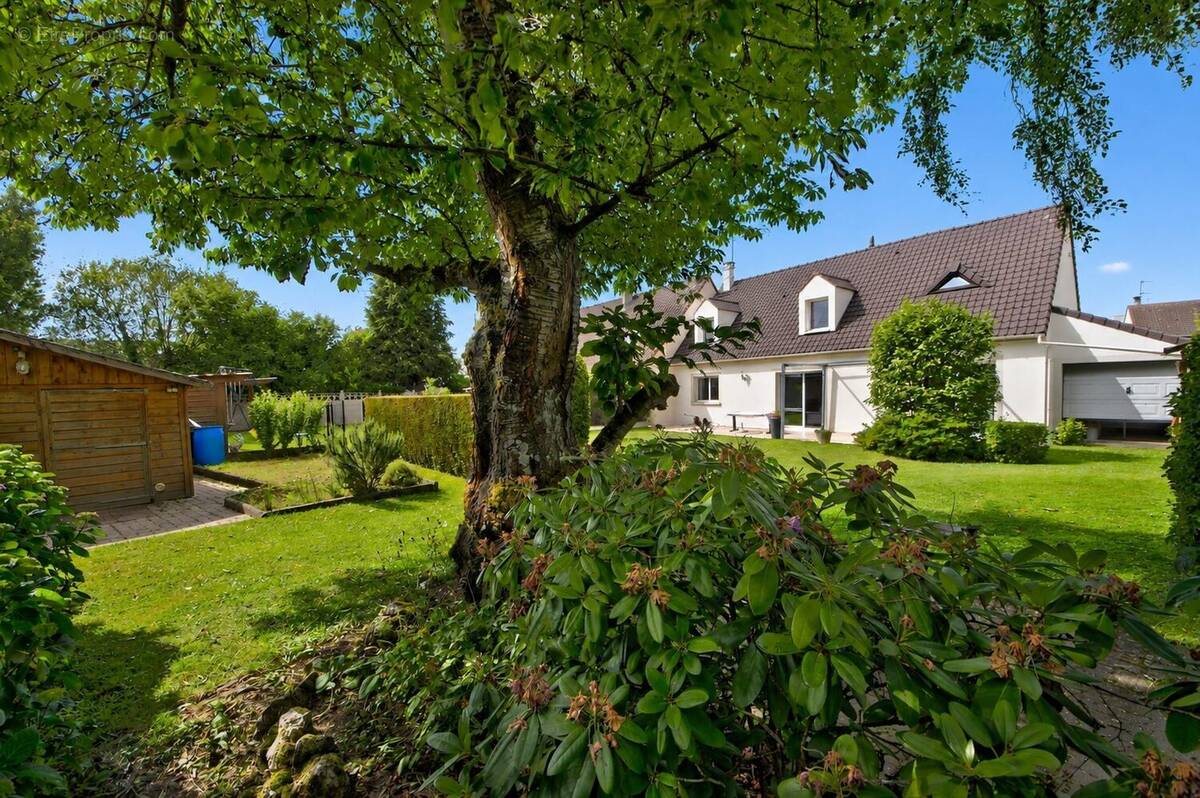 Maison à BOIS-D'ARCY