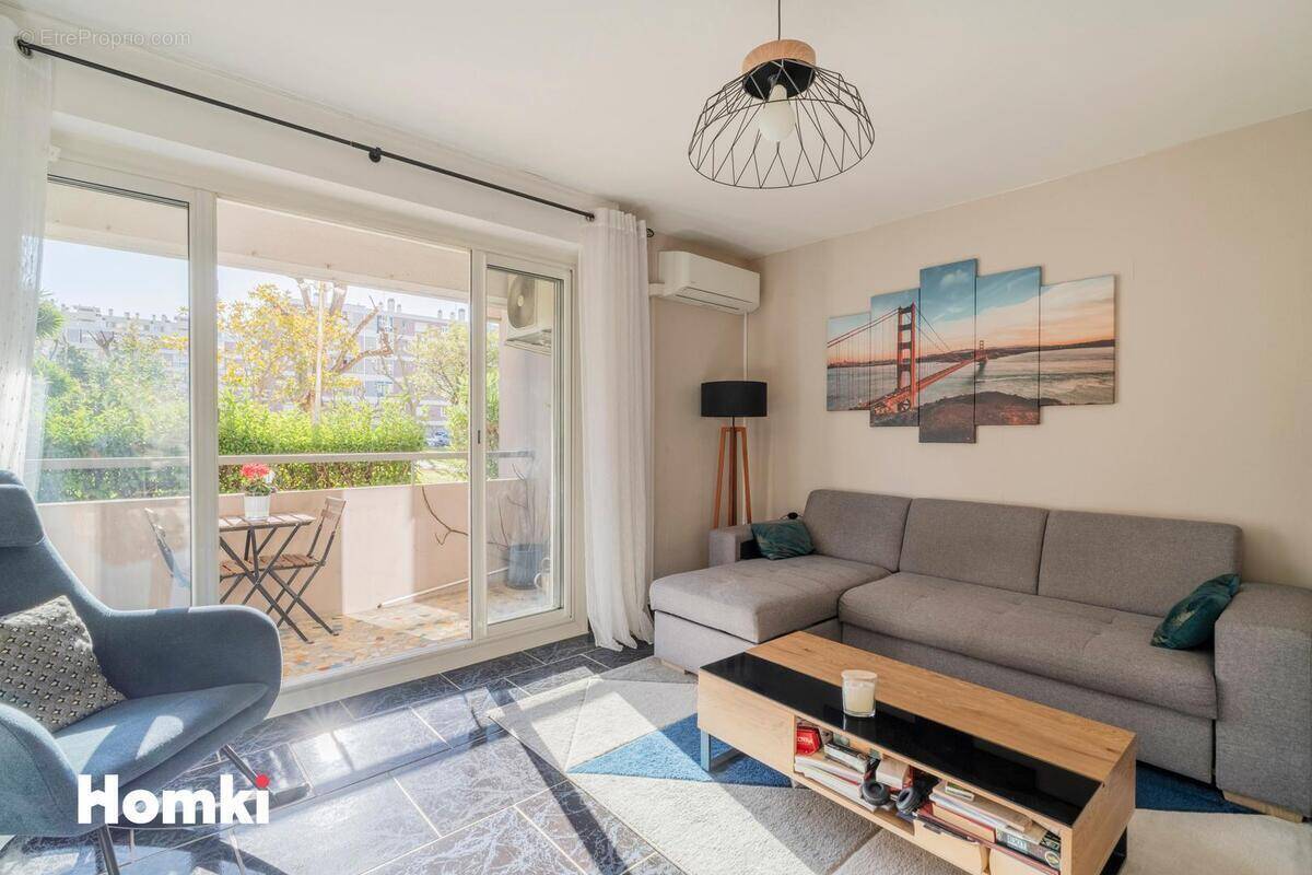 Appartement à MARSEILLE-9E