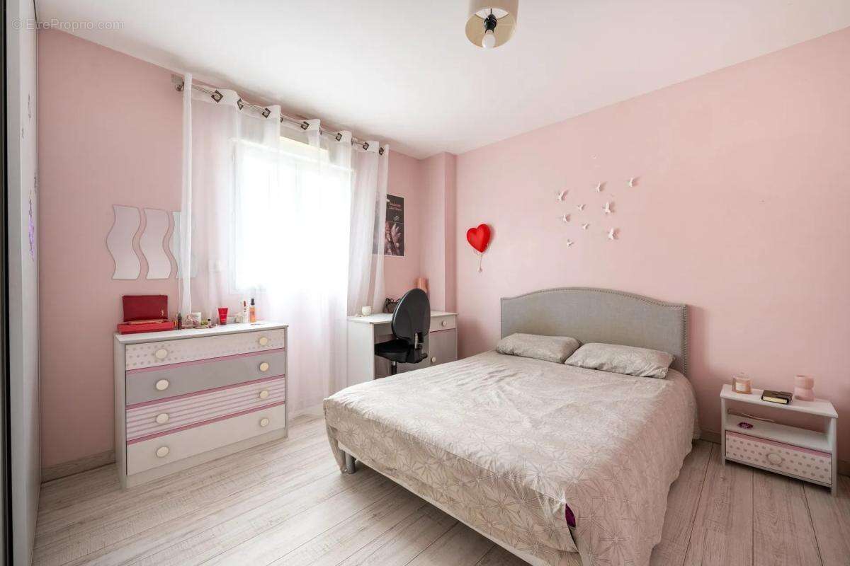 Maison à SARCELLES