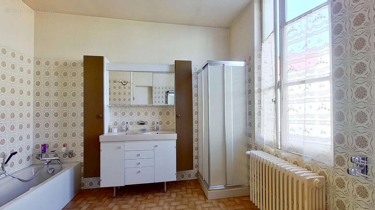 Maison à FAINS-VEEL