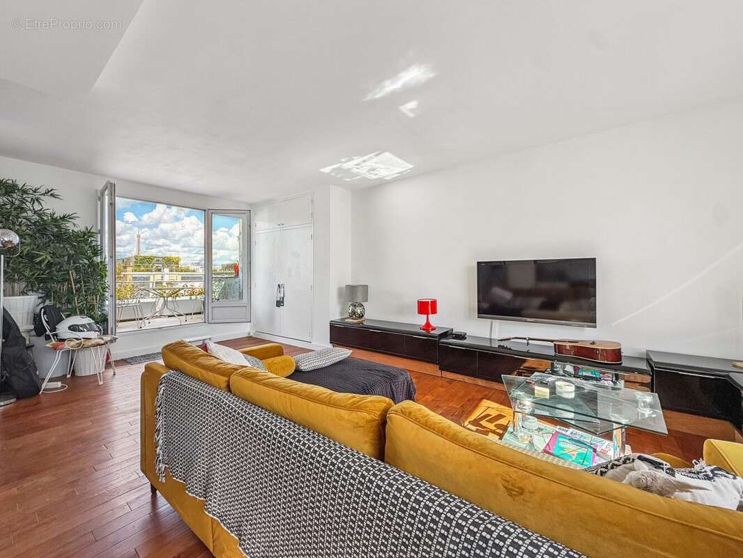 Appartement à PARIS-15E