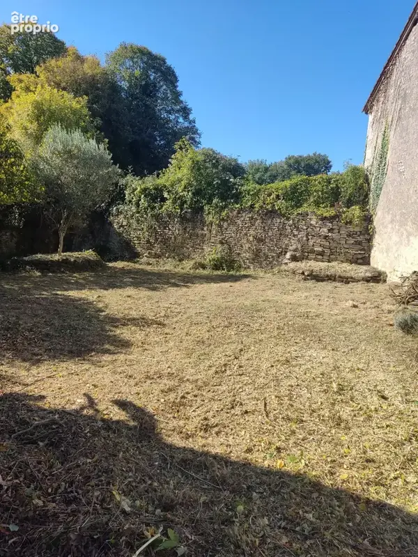 Jolie maison de Campagne, pierres app.; 3 Chambres; 150m2 hab à finir de rénover; Jardin clos; terrain de 669m - photo 3