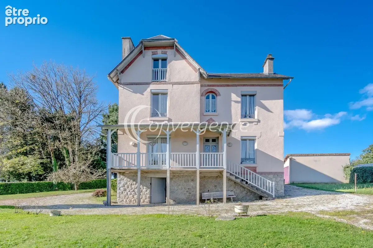 Maison à SAINT-GERMAIN-LES-BELLES